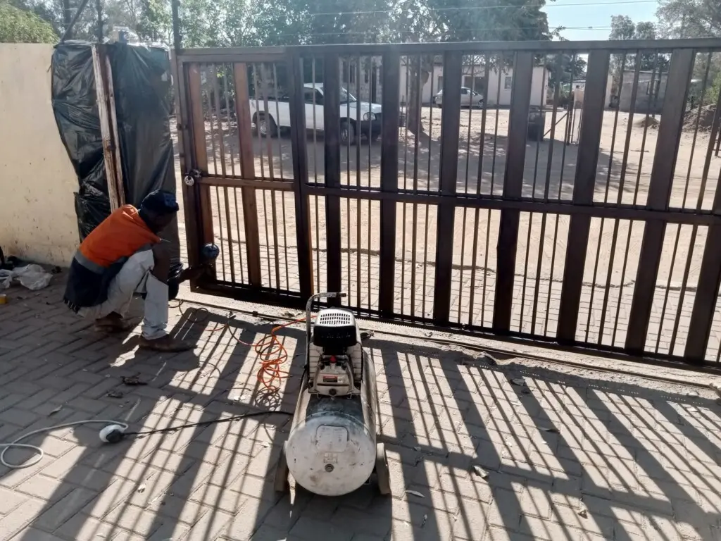 Tshipiworks logo – steel gates, security doors, fencing & welding in Botswana